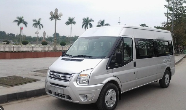 Xe 16 chỗ phục vụ đoàn khách đi tỉnh