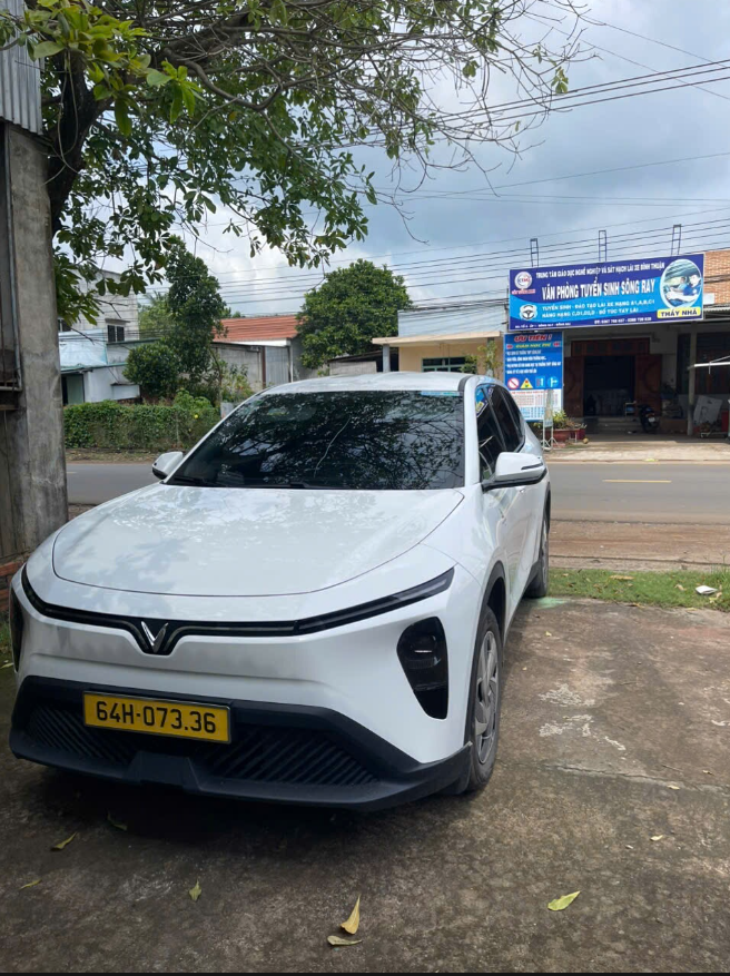 Xe phục vụ của Thuê Xe Du Lịch Minh Lộc